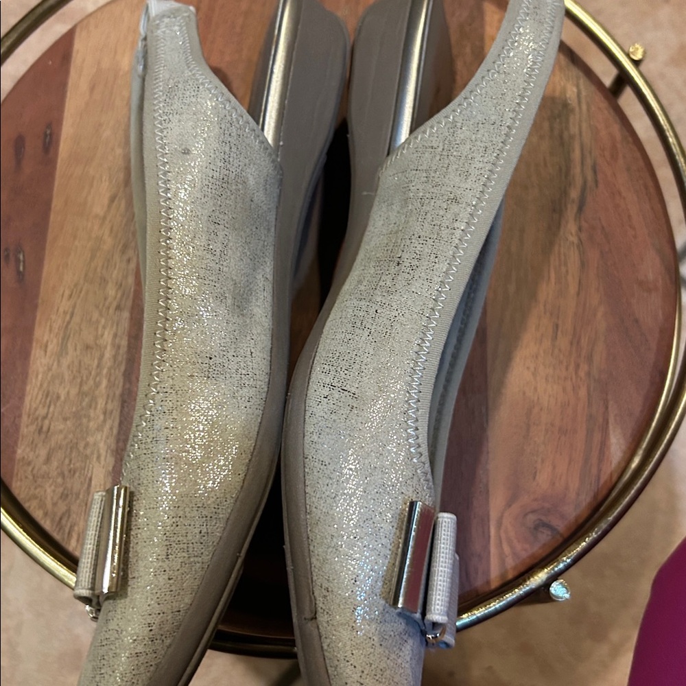 AK Sports Gold light gray tan Slingback Ballet Shoes, Size 7M - Picture 6 of 9